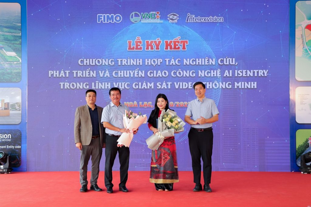 vnu khoi cong du an ha tang cong nghe hoa lac 23 datnenvn